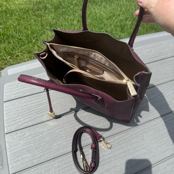 MICHAEL KORS MERCER HANDBAG - Picture 13 of 13